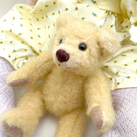 Vintage 1991 Cindy Marschner 20" Reproduction 'Angel Love' Porcelain Doll & Bear - Picture 10 of 14